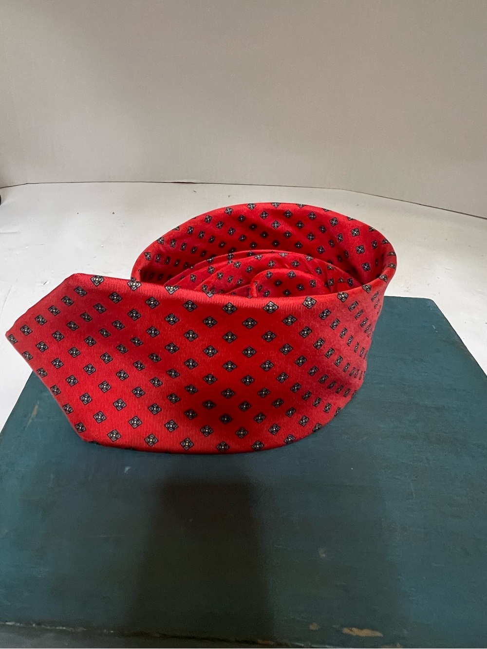 Vintage Christian Dior Tie Mens One Size Red Geometric Medallion Foulard Necktie